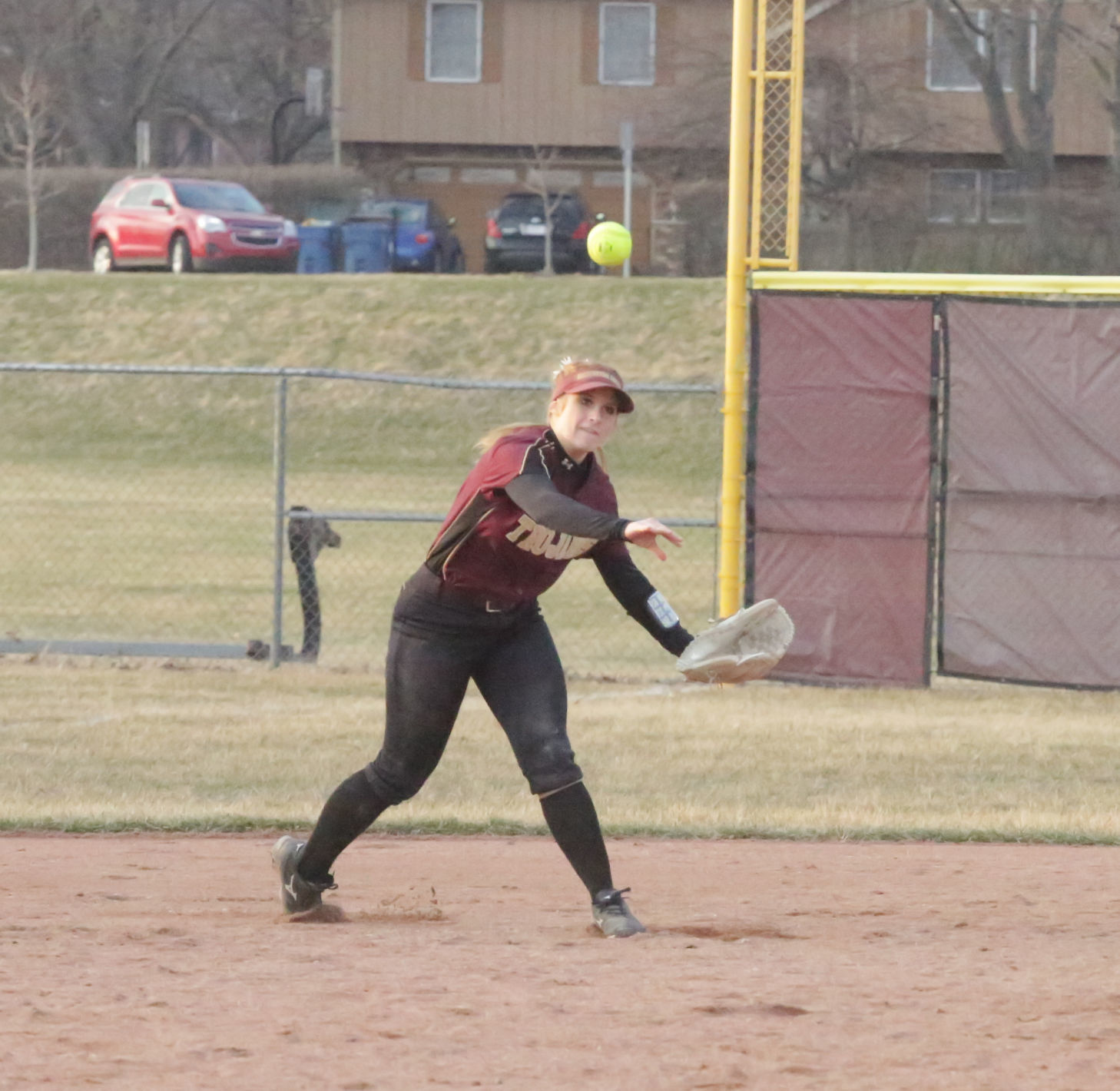 Gallery Bulldogs vs Trojans in softball